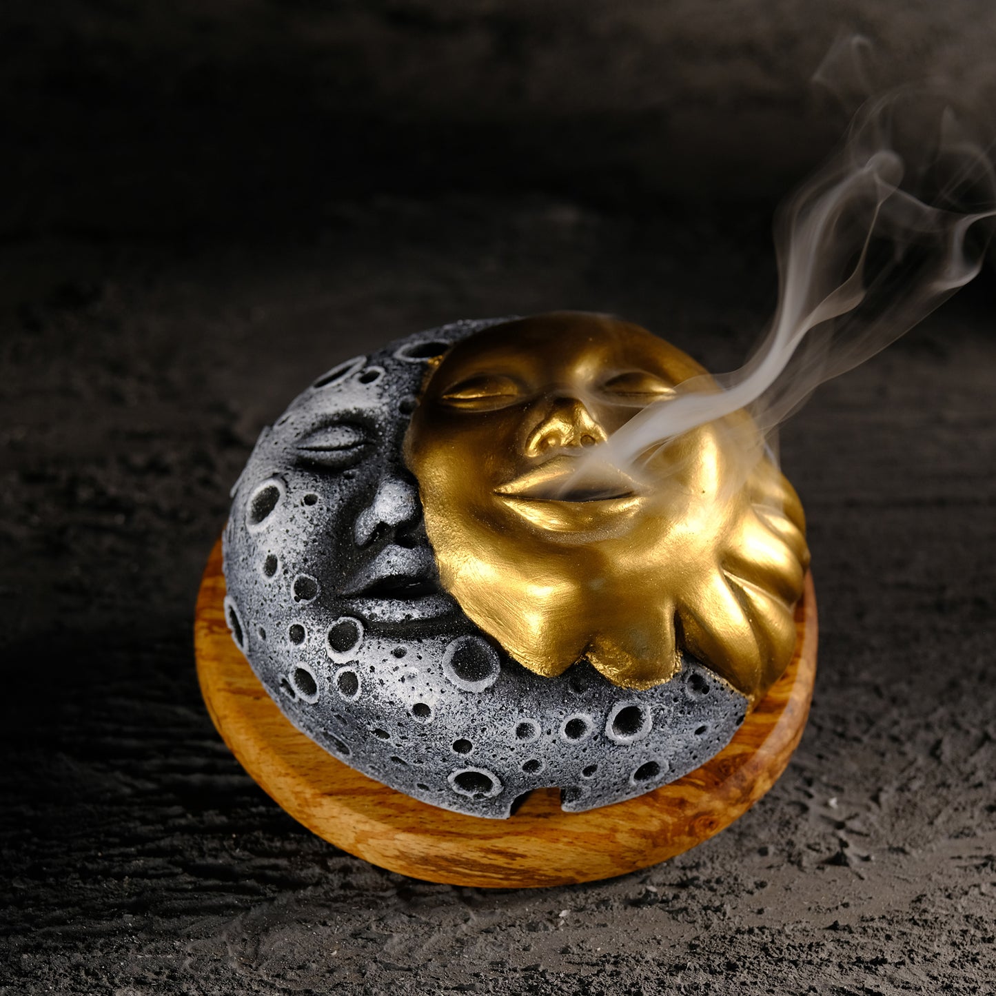 Moon & Sun Face Backflow Incense Burner (waking) 4 units