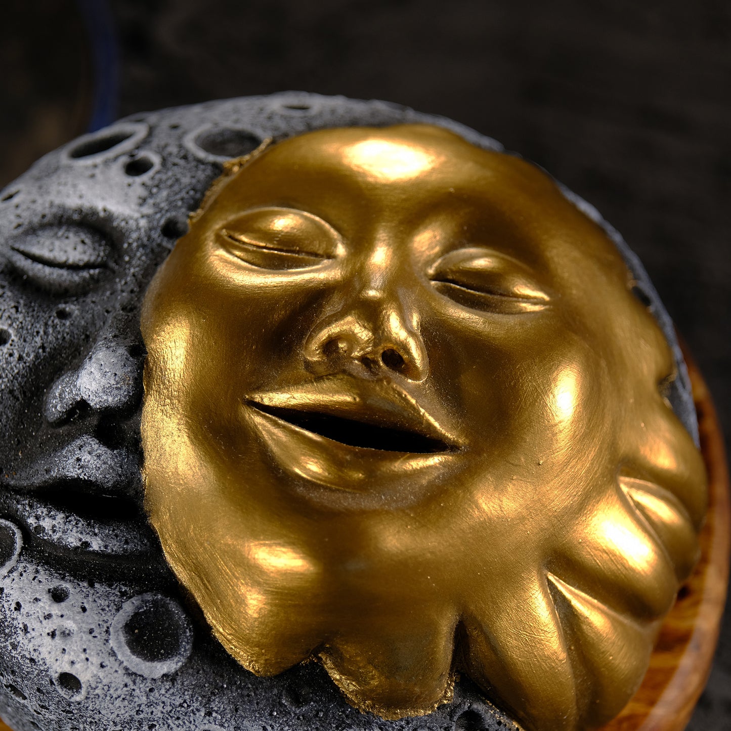 Moon & Sun Face Backflow Incense Burner (waking) 4 units