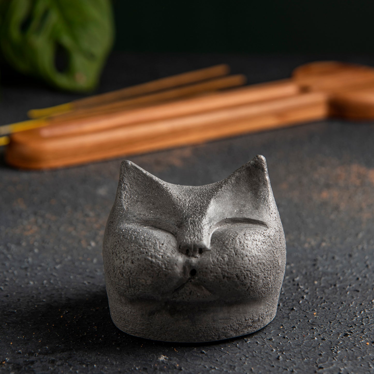 Cute He-Cat Incense Stick Holder, Handmade Incense Holder with Beech Wood Tray (waking) 4 units