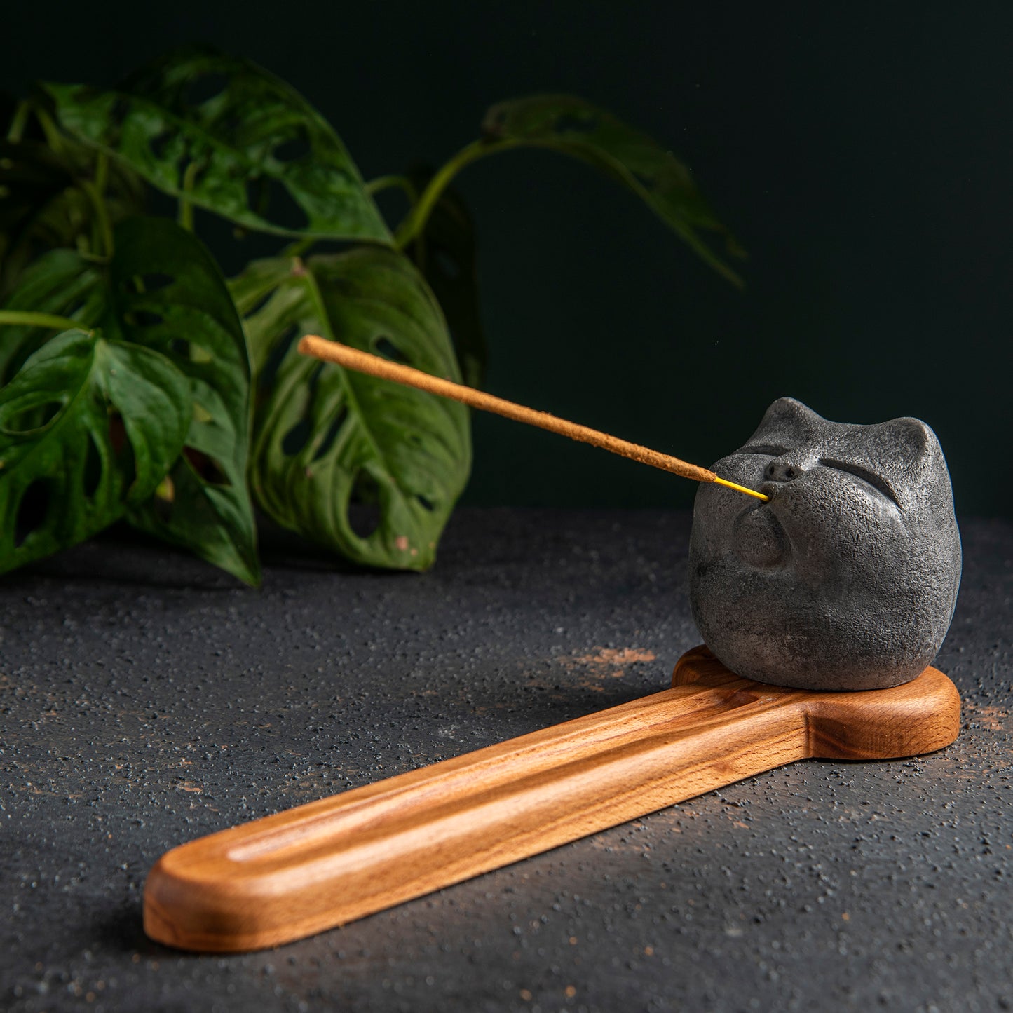 She Cat Stone Head Incense Holder, Minimalist Incense Burner for Yoga Studio (waking) 4 units